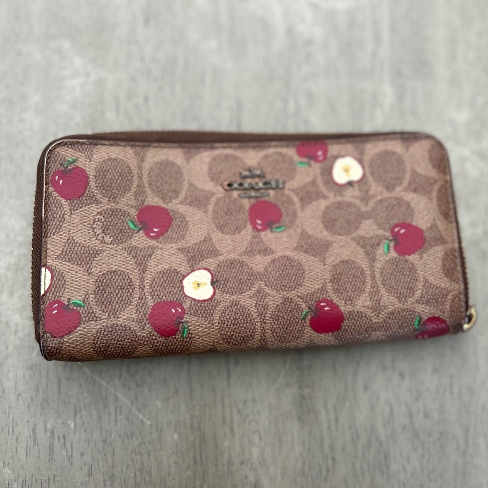 Coach Accordion Zip Wallet Signature Canvas Apple Print Brown Red C4596